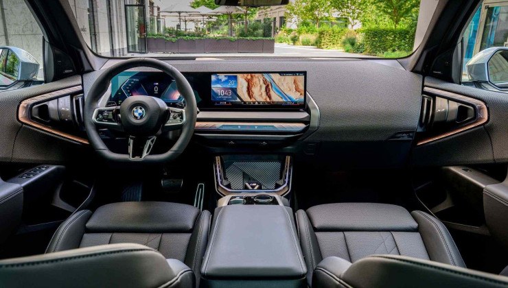 BMW X3 30 xDrive M Sport traz interior luxuoso e moderno