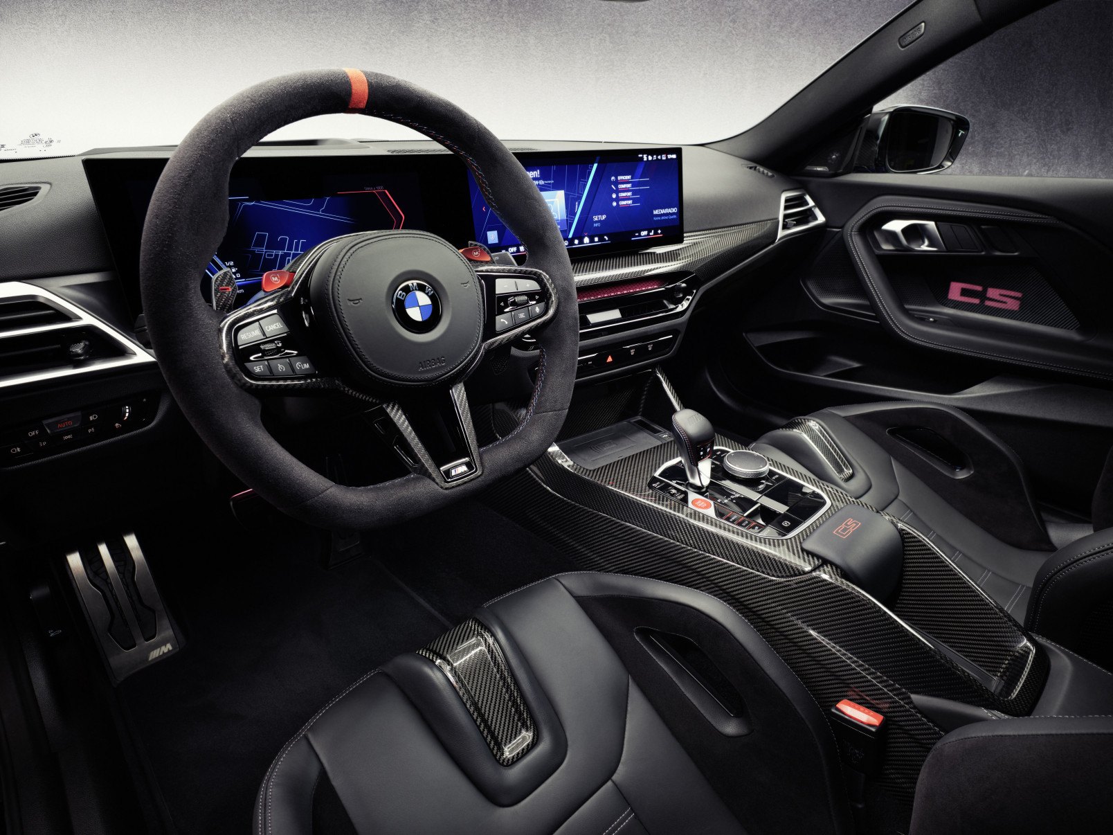 BMW M2 CS chega ao Brasil com apenas 30 unidades