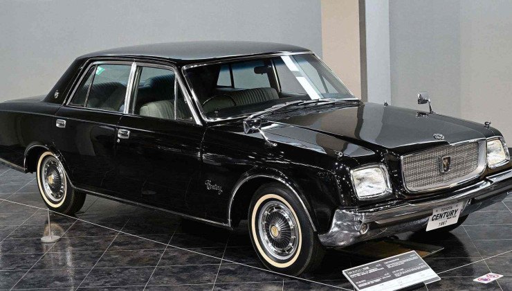 Toyota Century de 1967, utilizado por diversos membros do governo japonês