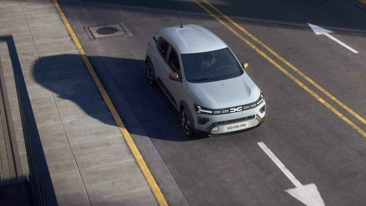 Cor cinza é única novidade exterior do Dacia Spring