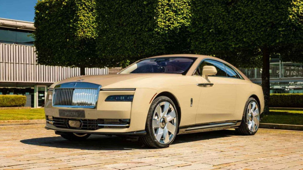 Rolls-Royce Spectre Bailey, modelo feito exclusivamente em homenagem a um cachorro
