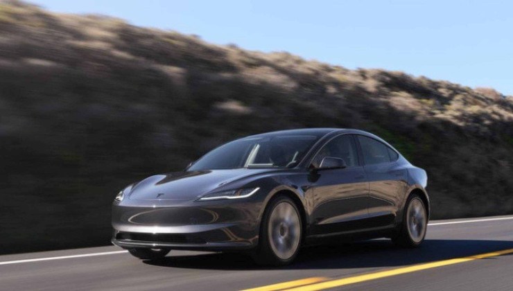 Tesla Model 3 Standart -  (crédito: Divulgação/Tesla)