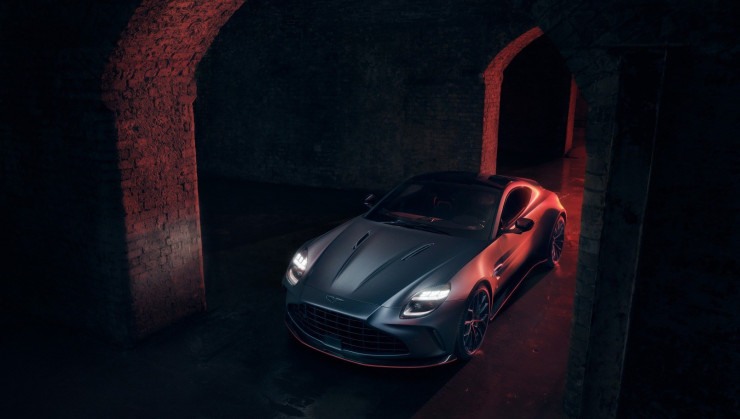 Aston Martin Vantage S