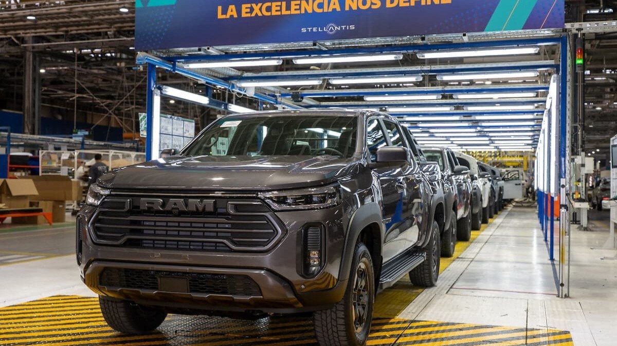Ram Dakota teve produção iniciada na Argentina nesta segunda-feira (13)