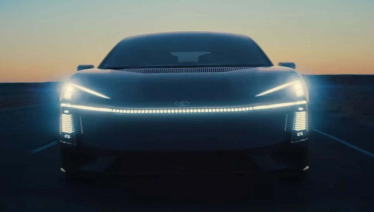 Toyota Corolla Concept conta com visual bem diferente do modelo vendido no Brasil