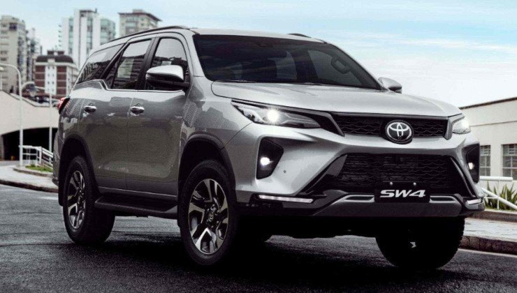 Toyota SW4 com blindagem  -  (crédito: Divulgação/Toyota)
