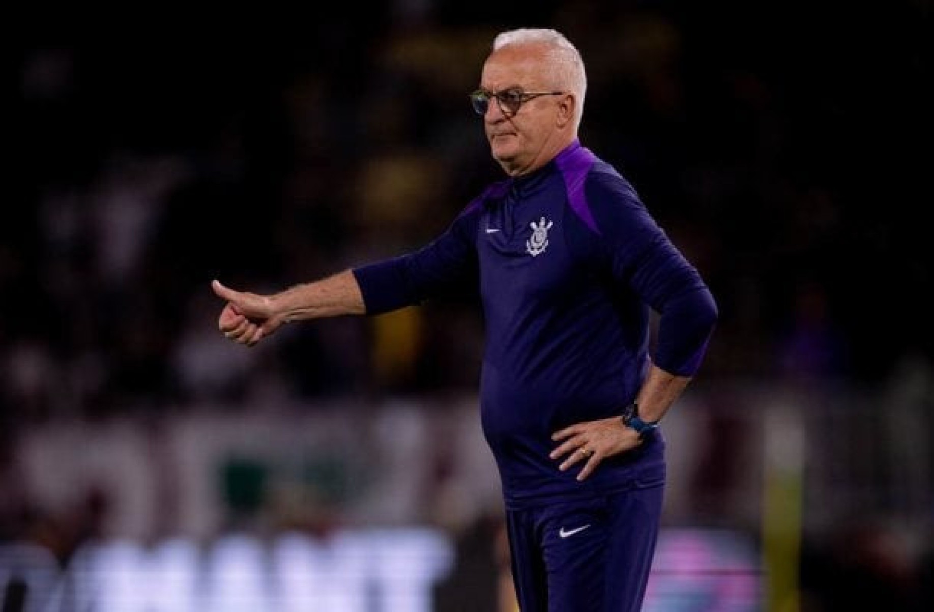 Marca negativa liga alerta para Dorival Junior no Corinthians