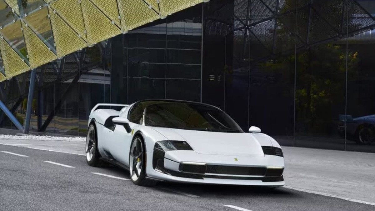 Ferrari SC40 é pedido especial de cliente misterioso