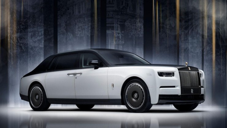 A Rolls-Royce, em homenagem ao seus 100 anos de história, lançou o Phantom Centenary -  (crédito: Rolls-Royce/Divulgação)