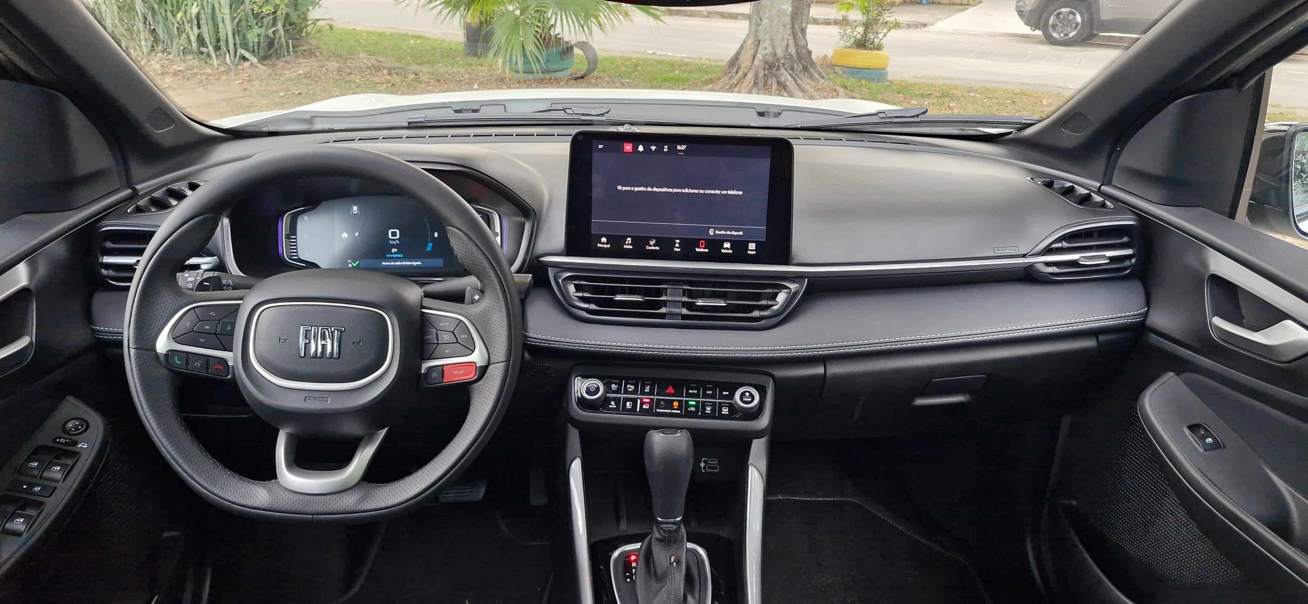 Interior Fiat Fastback Impetus Hybrid 2026