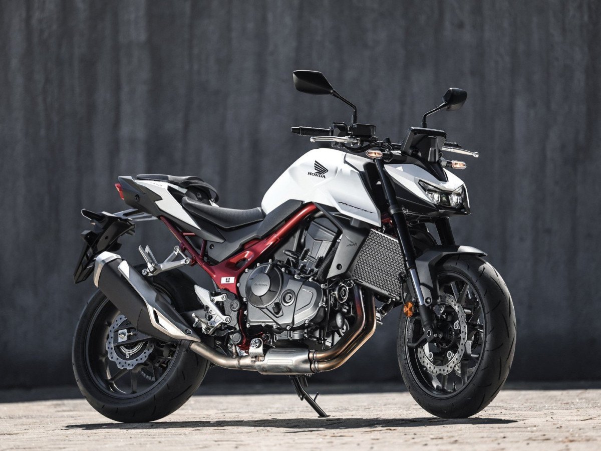 スポーツ CB750 Nova Honda CB750 Hornet 2026 chega com motor inédito e até cinco