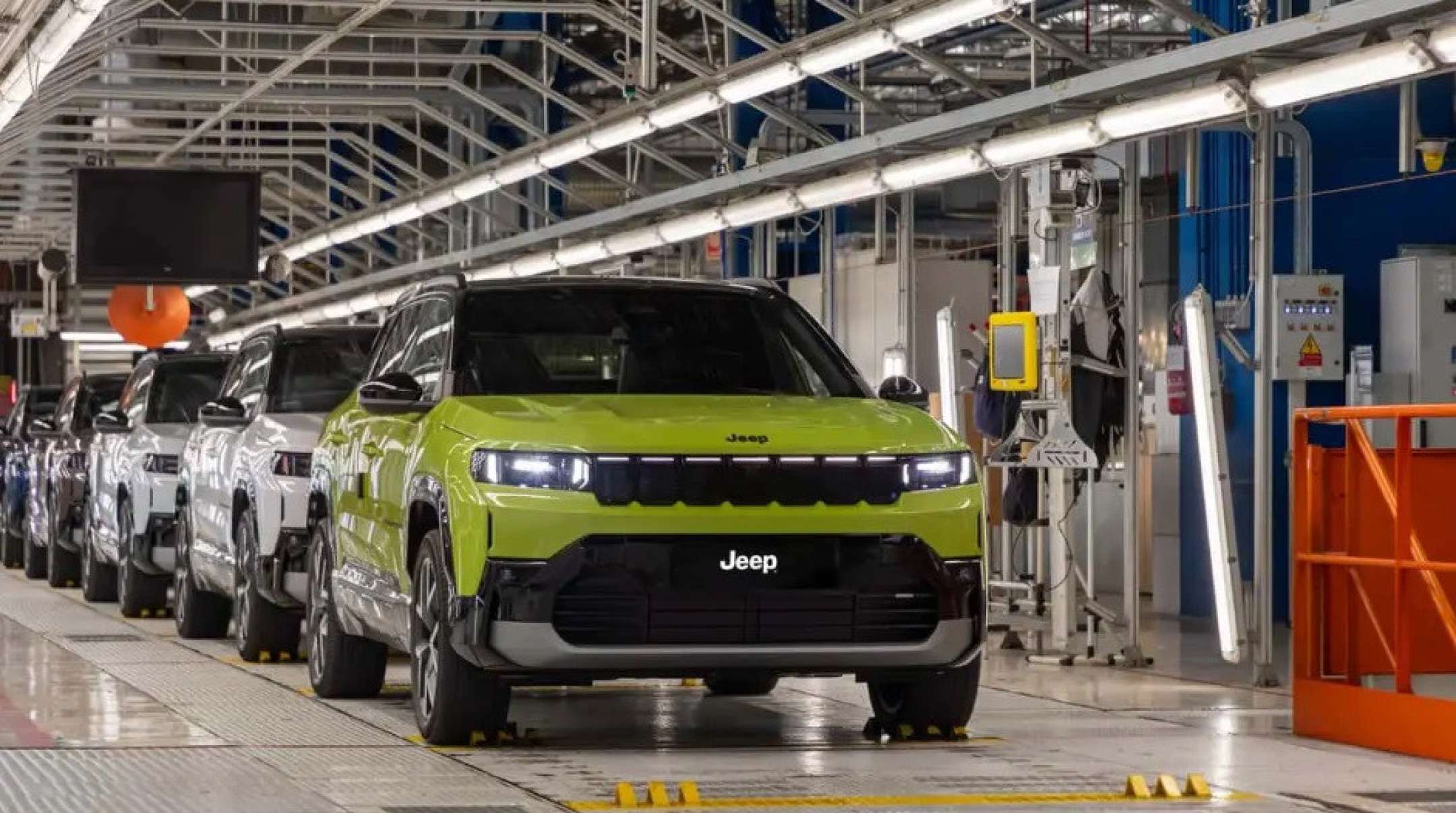 Jeep Compass de nova geração começa a ser produzido na Itália