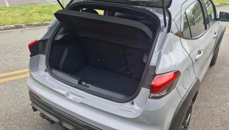 Porta-malas tem 370 litros de capacidade e é um dos pontos fracos do Pulse