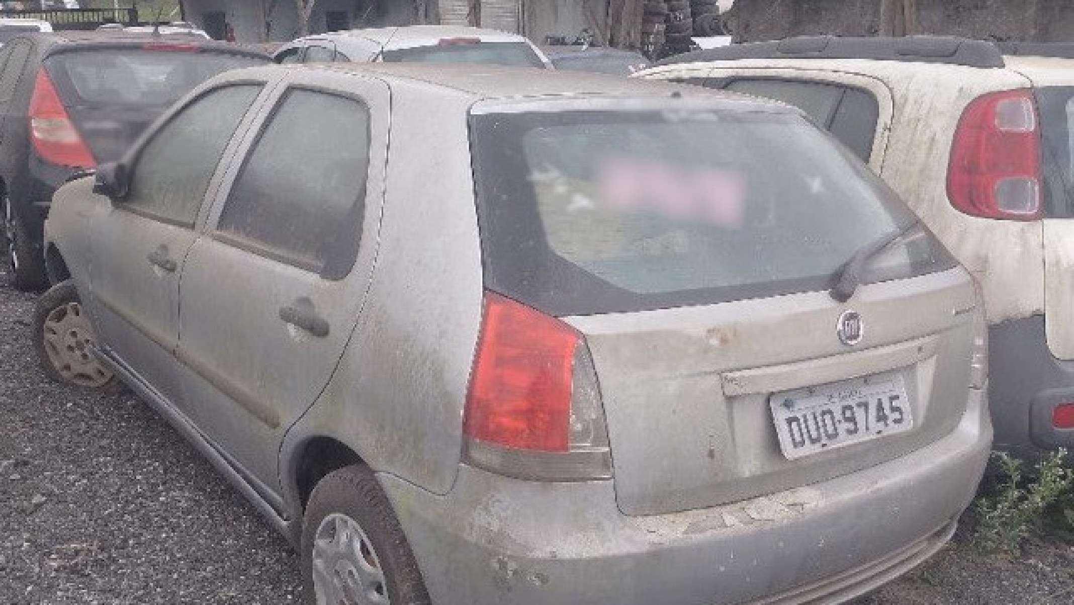 Fiat Palio vai a leilão em Mauá