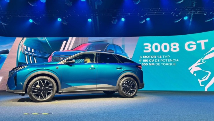 Design cupê é um dos destaques do modelo