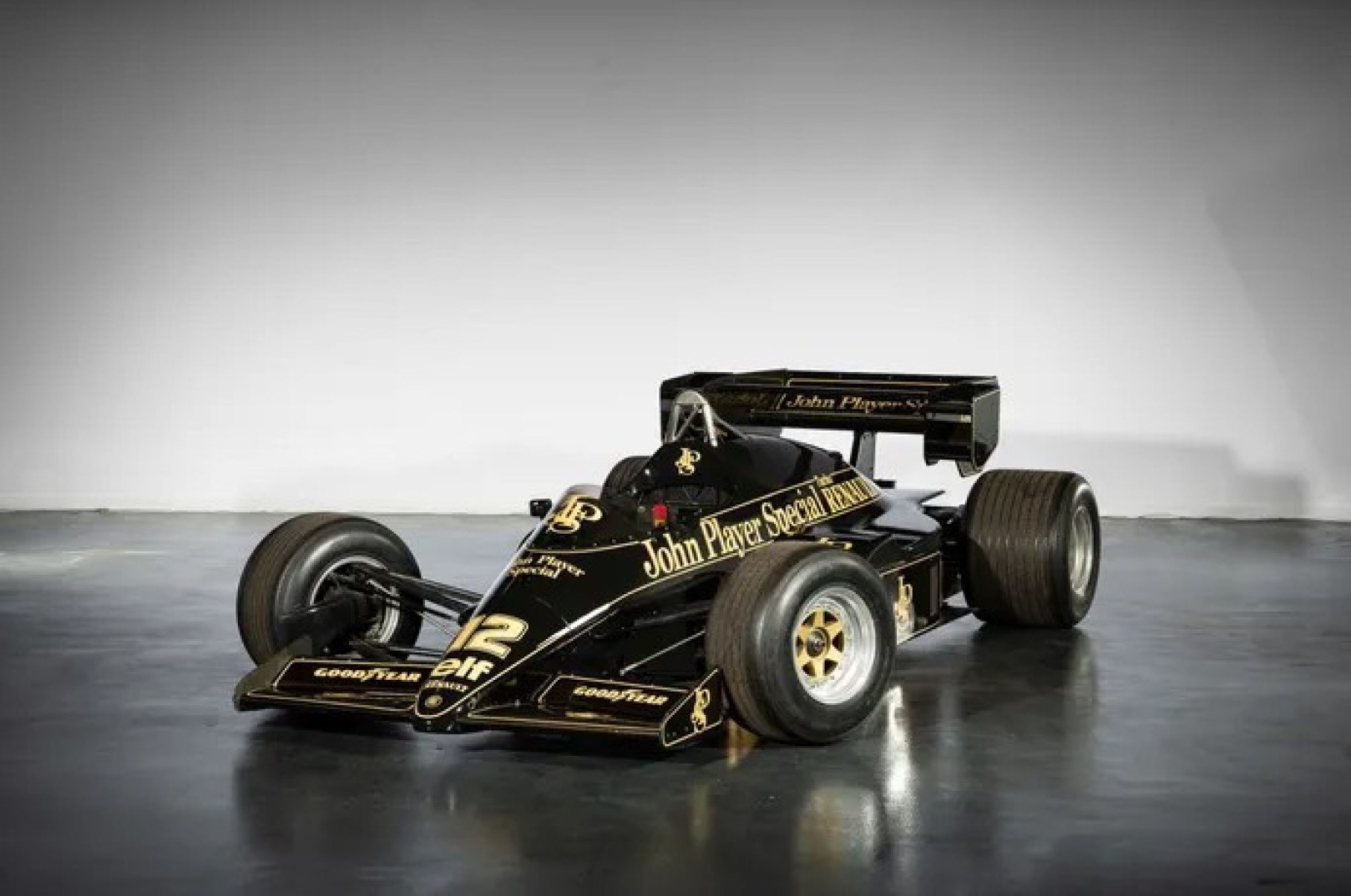 Renault promove leilão de conceitos icônicos e até modelos da F1