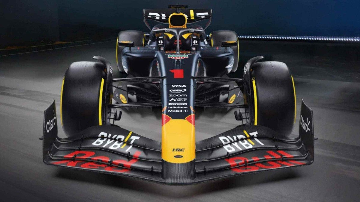 Réplica de carro da RBR (Red Bull Racing) da Fórmula 1 visto de frente