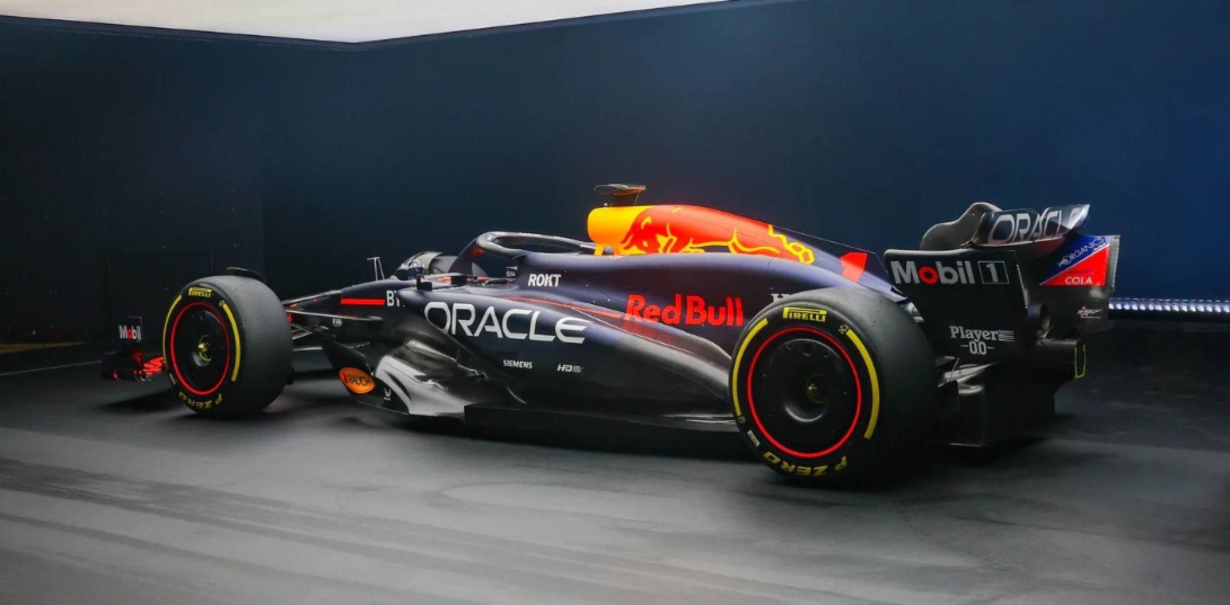 Réplica de carro da RBR (Red Bull Racing) da Fórmula 1 