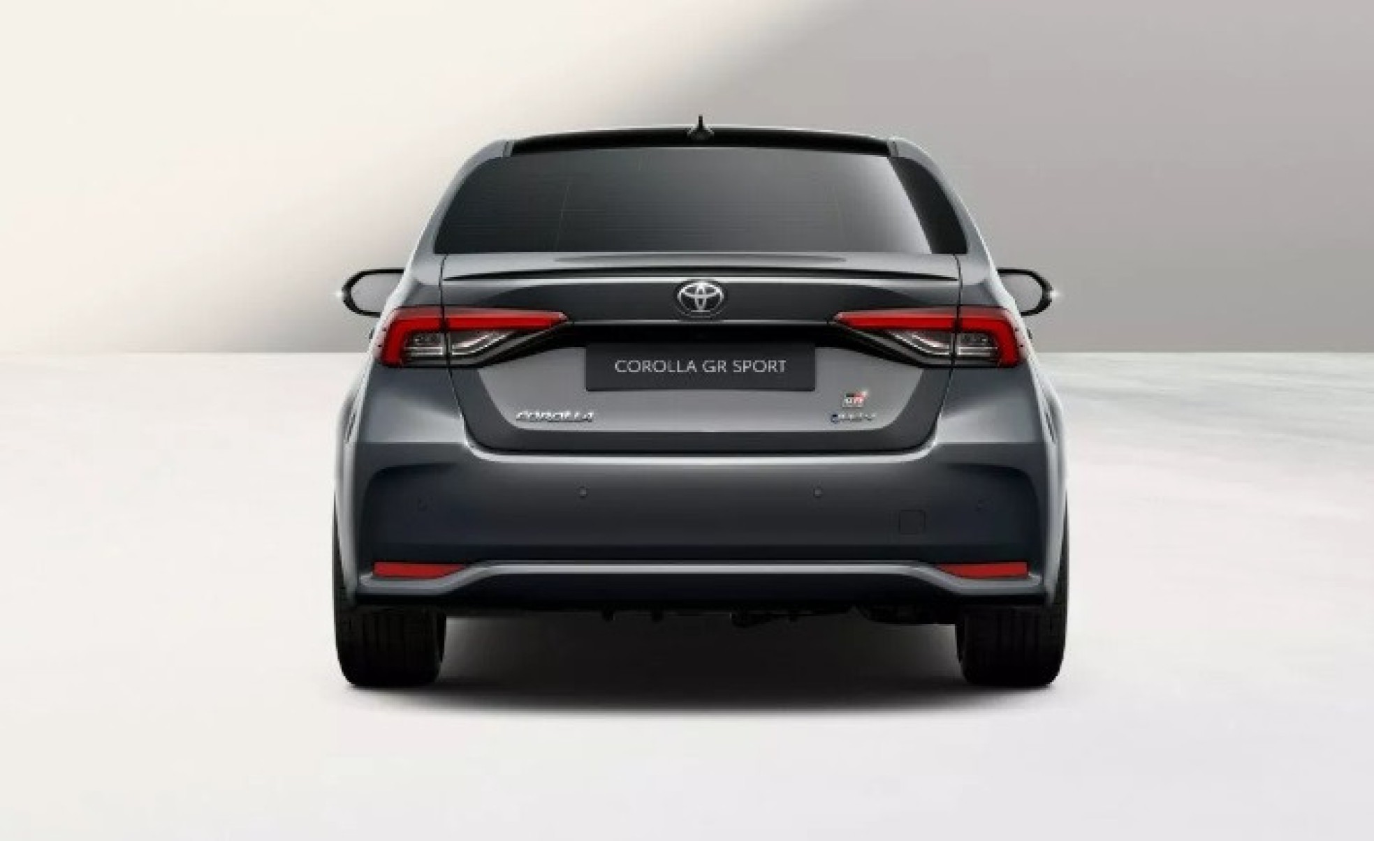 Toyota adiciona Cinza Ônix fosco aos modelos Corolla GR Sport e Touring 