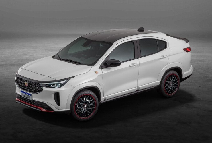 Fiat Fastback Abarth 2024