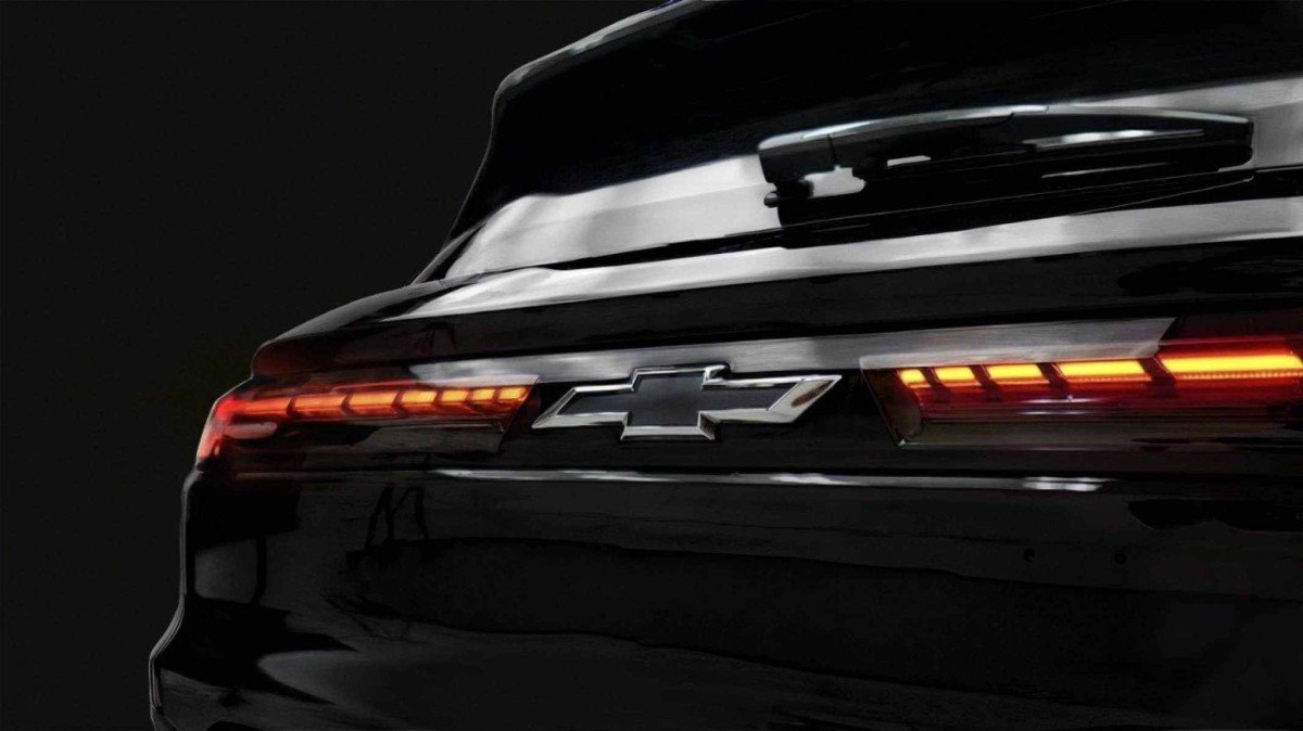 Chevrolet apresenta novo teaser da traseira do SUV Sonic 