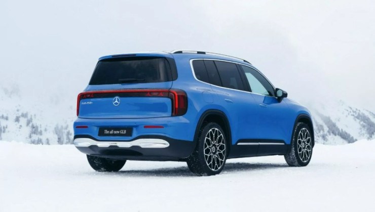 O SUV ficou maior e mais largo, em comparação a geração anterior