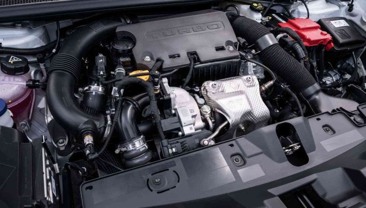 Peugeot 2008 GT Hybrid