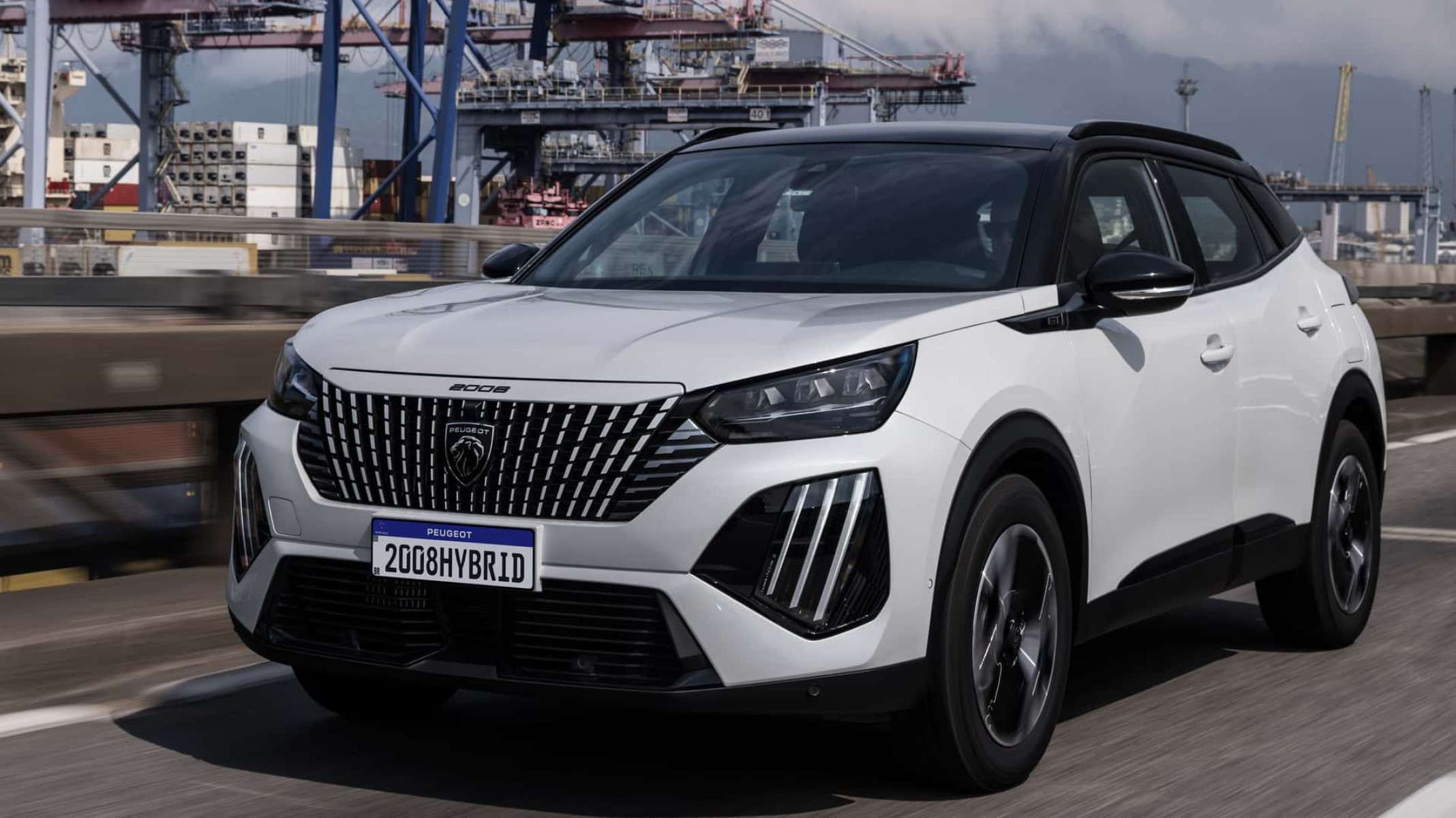 Peugeot 2008 GT Hybrid aposta em eletrificação leve e bom acerto dinâmico