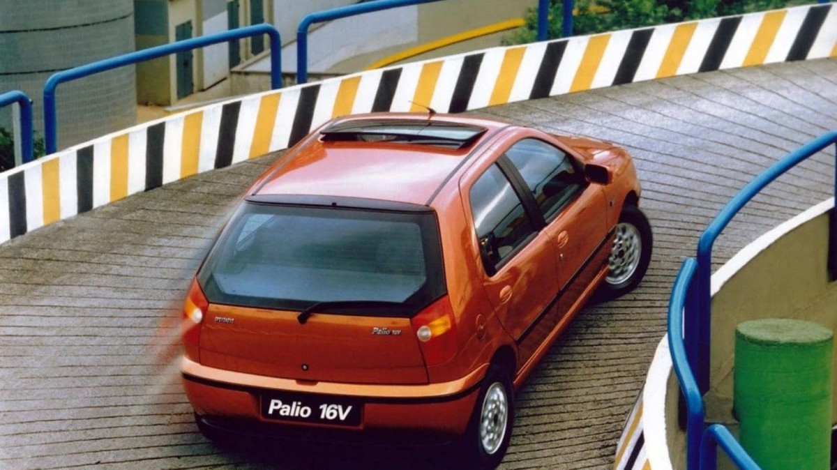 O Palio veio para substituir o Fiat Uno e se tornou um sucesso