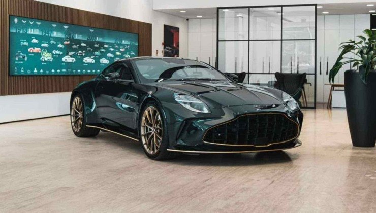 Aston Martin Vantage S