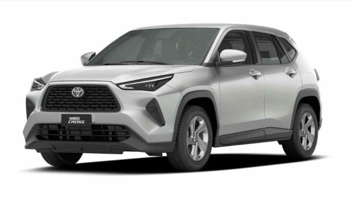 Toyota Yaris Cross XR posicionado de frente