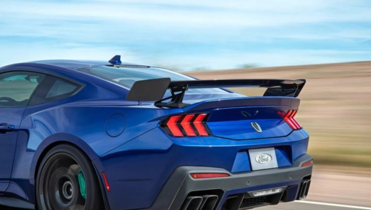 O SC 2026 foi desenvolvido juntamente com o GTD e o GT3, ou seja, recebeu equipamentos de ambos