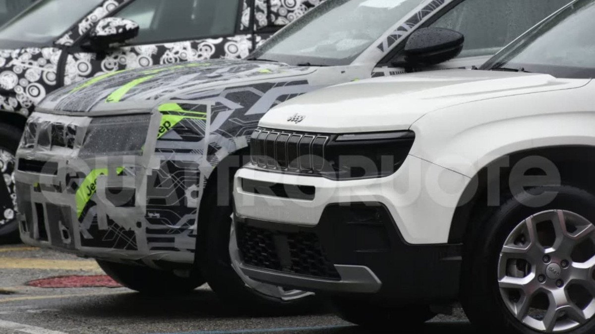 Jeep Avenger ao lado do modelo atual; mudan&ccedil;as devem ser bem sutis 