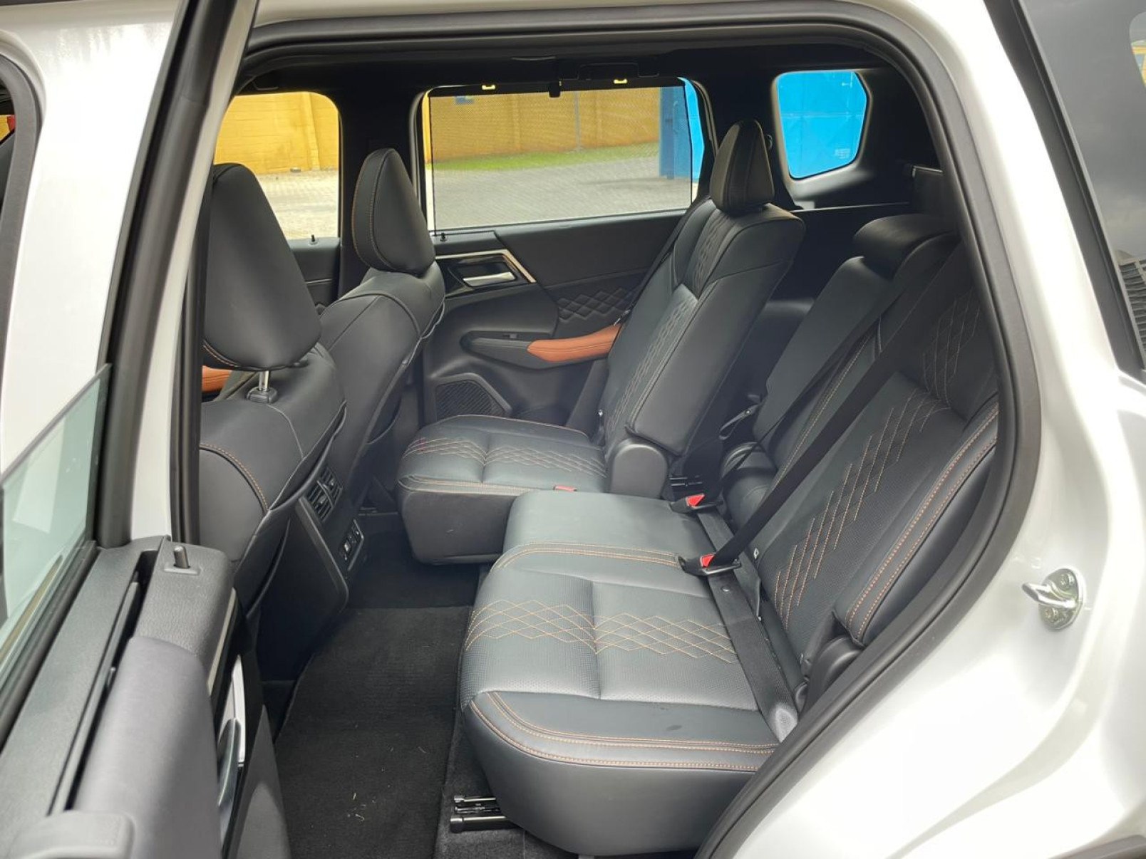 Mitsubishi Outlander PHEV Signature