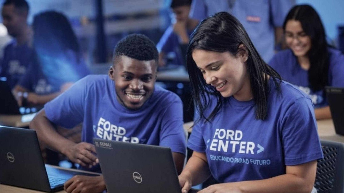 Ford abre 160 vagas para cursos profissionalizantes no Brasil