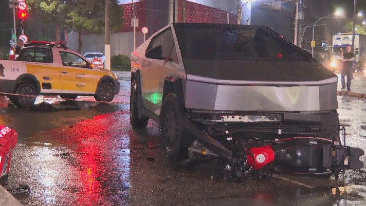 Motorista de Tesla Cybetruck se envolveu em acidente na cidade de São Paulo