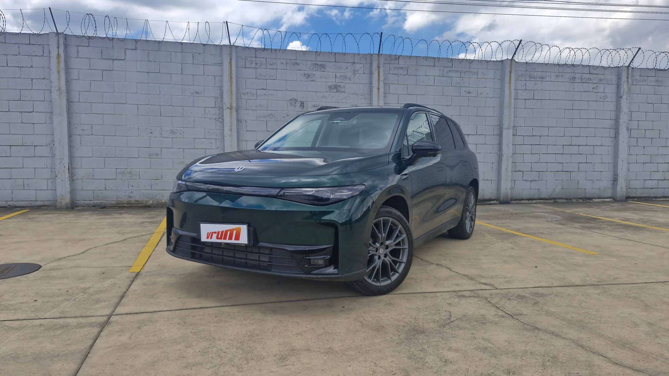 Leapmotor C10 surpreende e conquista pelo custo-benefício