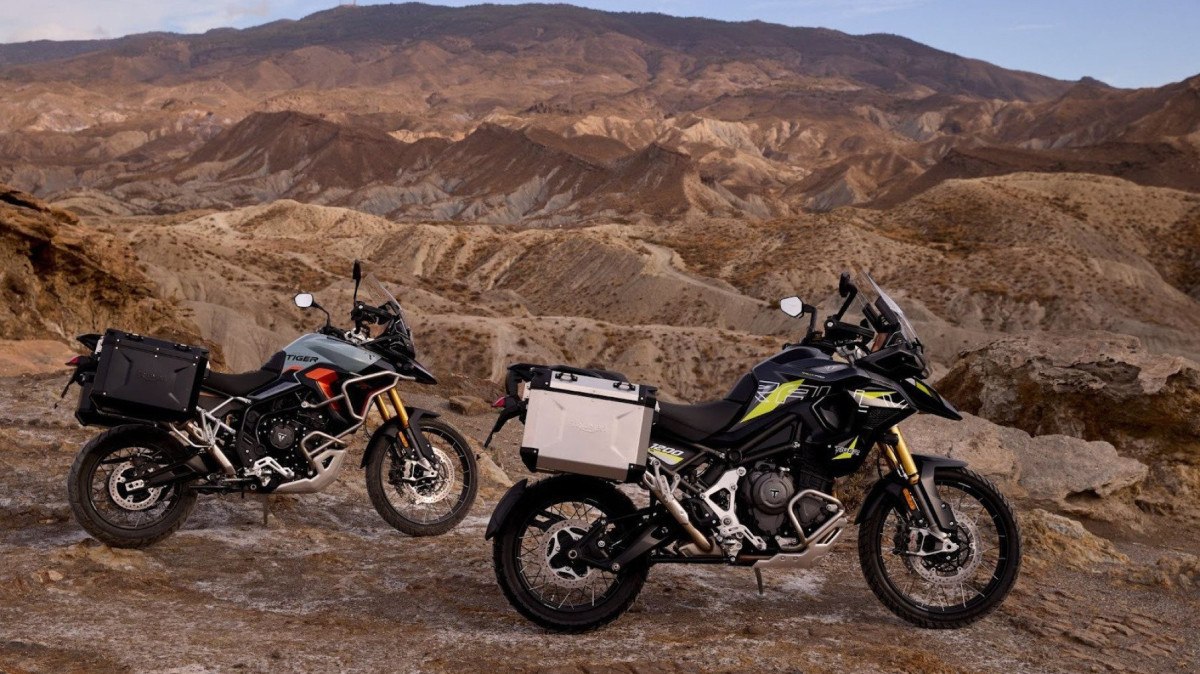 Triumph apresenta as novas Tiger Alpine e Desert Edition 2026