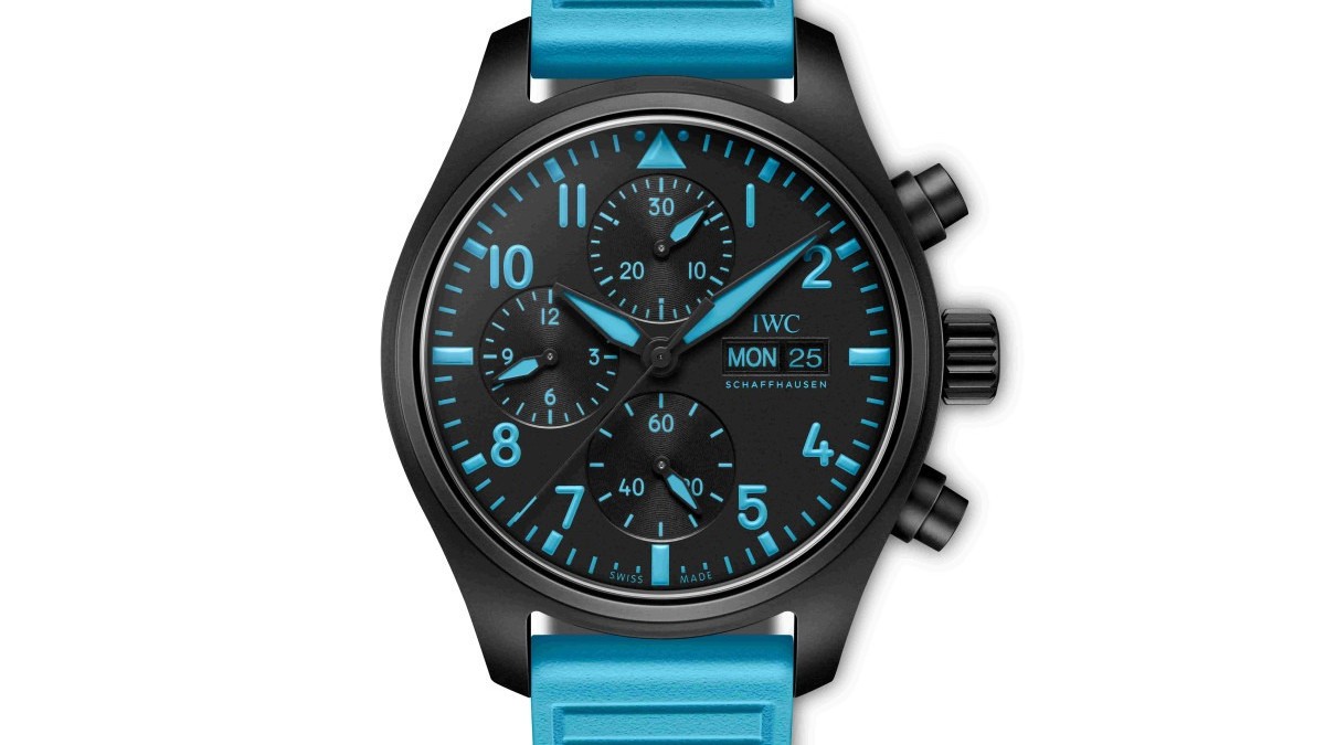 A Mercedes-AMG e IWC Schaffhausen se uniram para lan&ccedil;ar duas edi&ccedil;&otilde;es especiais do Pilot's Watches com George Russell, piloto da equipe de F1.