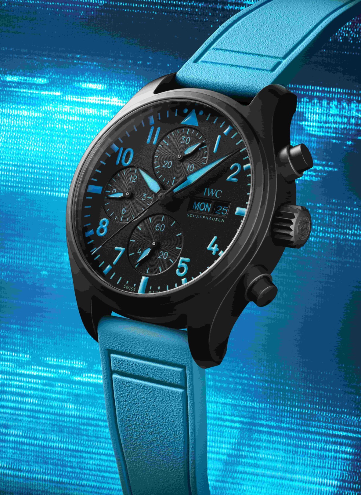 A Mercedes-AMG e IWC Schaffhausen se uniram para lan&ccedil;ar duas edi&ccedil;&otilde;es especiais do Pilot's Watches com George Russell, piloto da equipe de F1.