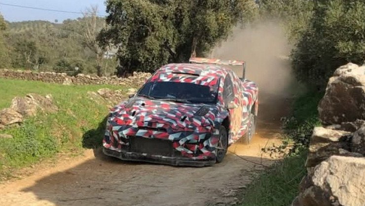 Novidade tem carroceria cup&Atilde;&ordf; e motor dever&Atilde;&iexcl; ser dianteiro