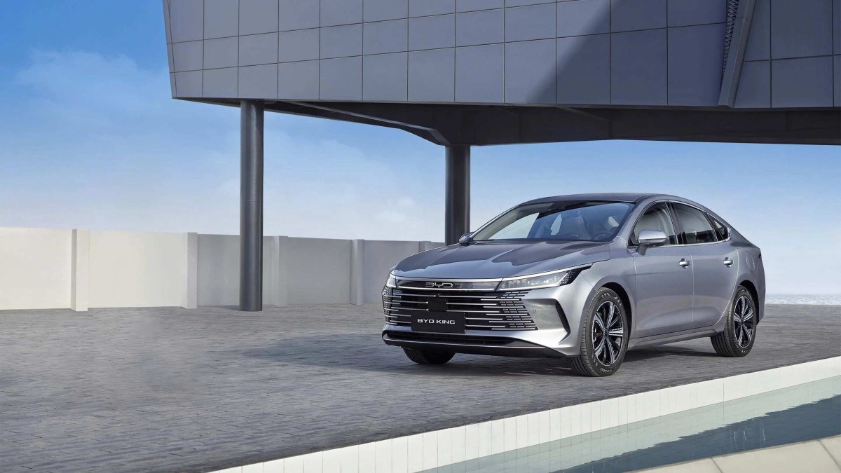 BYD King: o h&iacute;brido plug-in da marca que oferece at&eacute; 1.200 km de autonomia no mercado brasileiro.