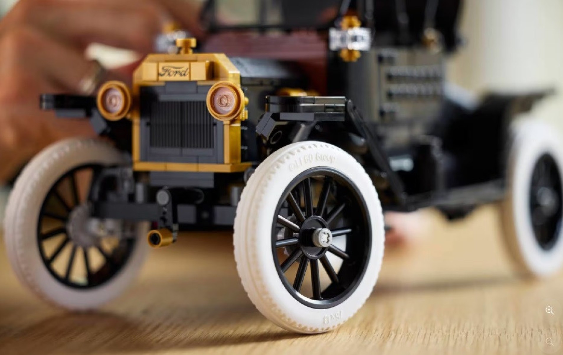 Ford Modelo T, o 1º carro popular do mundo, ganha versão em Lego
