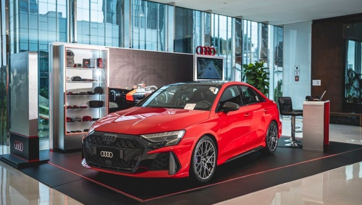 Novo RS3 faz parte de ativa&ccedil;&atilde;o da Audi com tem&aacute;tica da F1 -  (crédito: Audi AG)