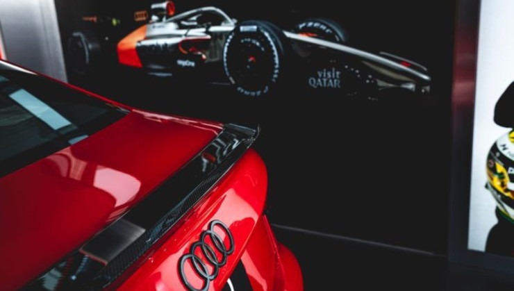 Novo RS3 faz parte de ativa&ccedil;&atilde;o da Audi com tem&aacute;tica da F1