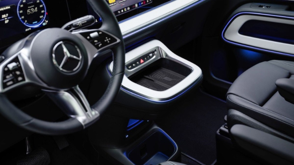 Mercedes-Benz VLE é minivan luxuosa