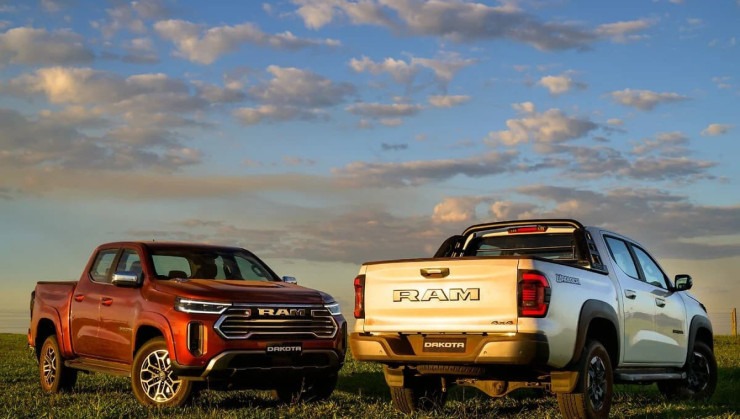Ram Dakota Laramie e Warlock
