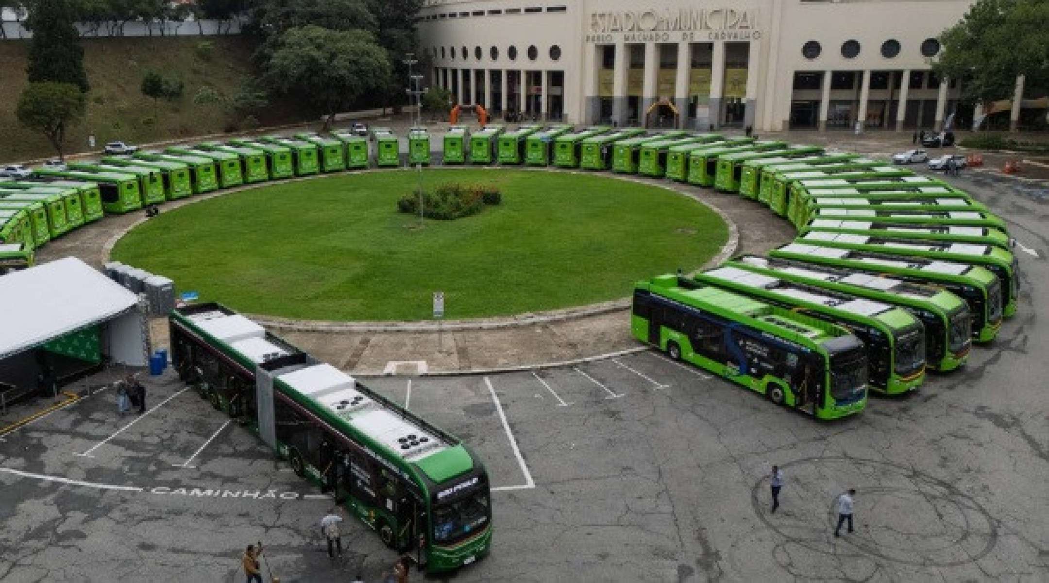 Apresenta&ccedil;&atilde;o de novos &ocirc;nibus el&eacute;tricos na cidade de S&atilde;o Paulo