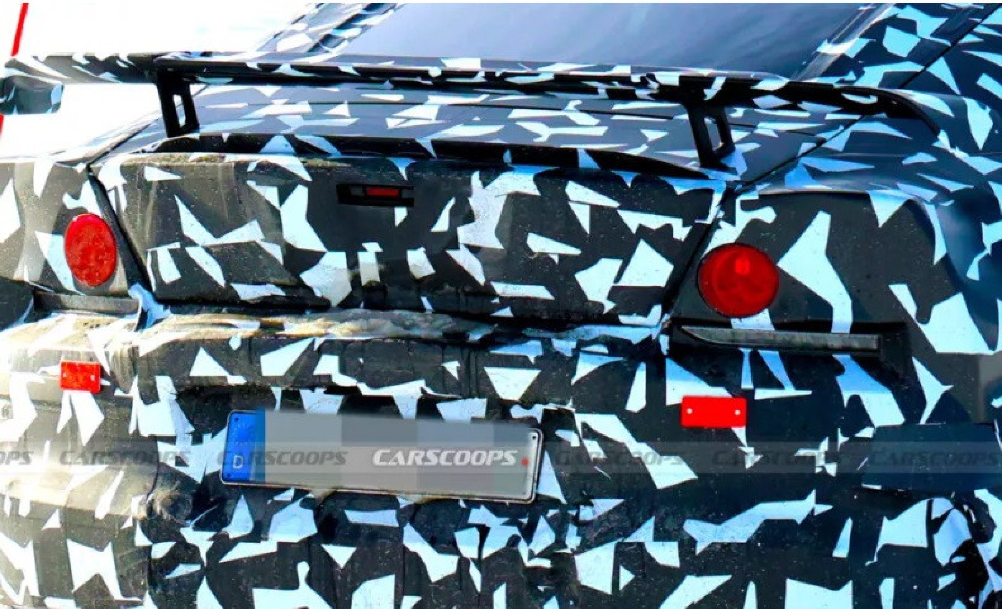 Quatro unidades do Mercedes-AMG GT el&eacute;trico foram flagradas em testes