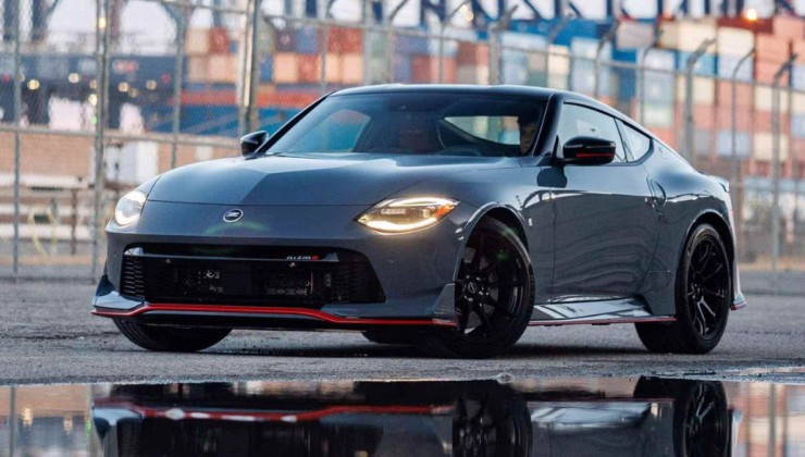 NIssan Z NISMO 2027 traz câmbio manual de 6 marchas -  (crédito: Nissan/Divulgação)